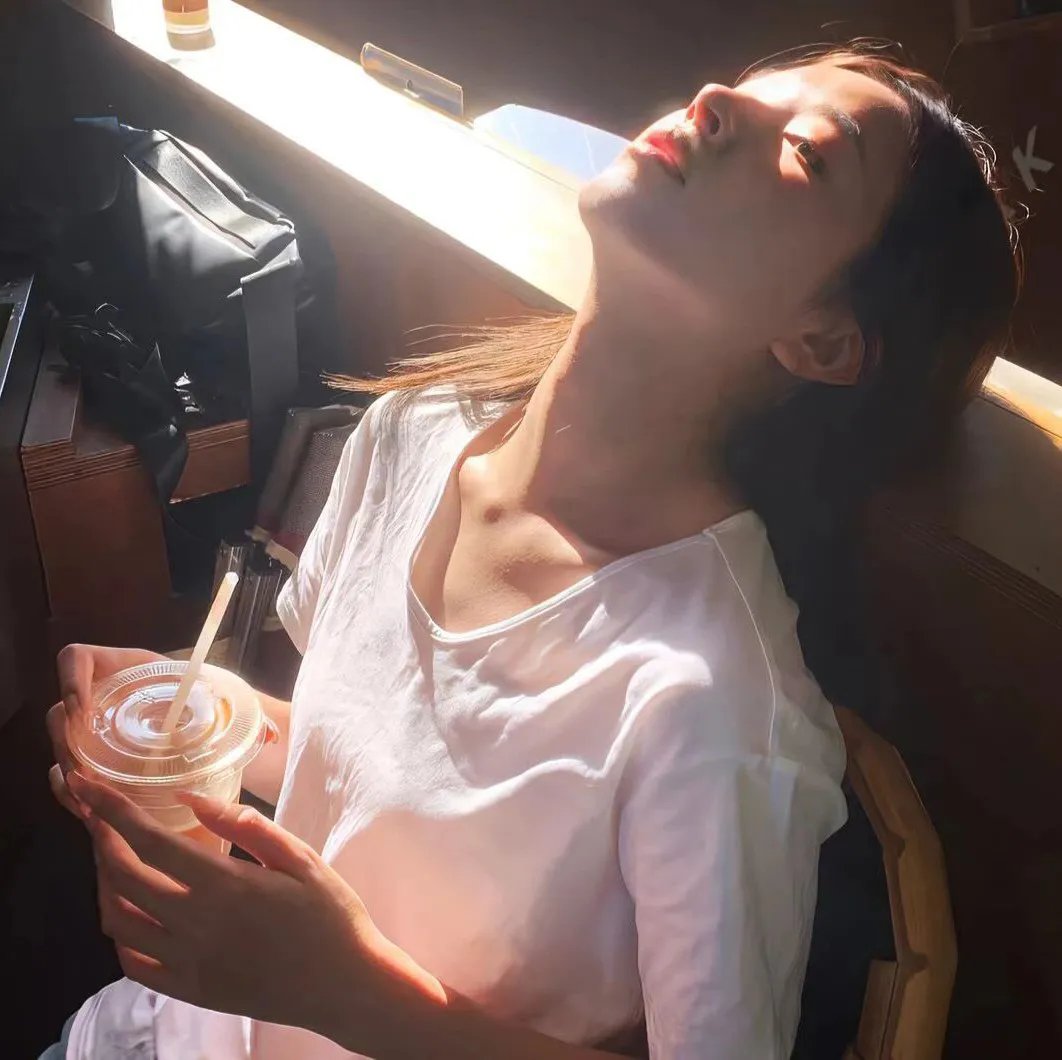 丑小鸭天鹅